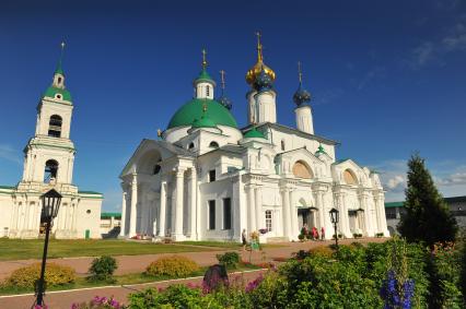 Ростов Великий. Спасо-Яковлевский Димитриев монастырь. Храм Зачатия св.Анны с храмом в честь святителя Иакова Ростовского.