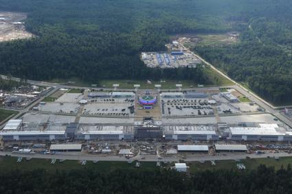 Московская область, Кубинка. Панорама Военно-патриотического парка культуры и отдыха ВС России `Патриот`с пресс-центром и конференц-залом с высоты птичьего полета.