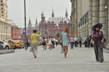 Москва. Тверская улица после реконструкции.