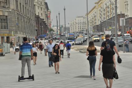 Москва. Тверская улица после реконструкции.