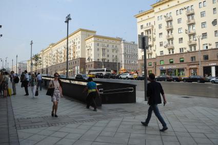 Москва. Тверская улица после реконструкции.