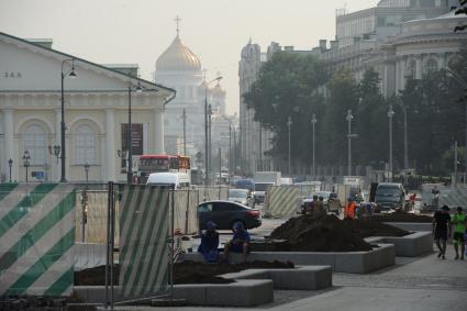 Москва. Реконструкция Моховой улицы.