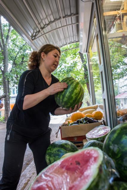 Пермь. Продажа арбузов.