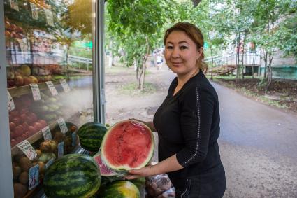 Пермь. Продажа арбузов.