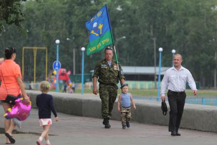 Иркутск.   Во время празднования Дня Воздушно-десантных войск.