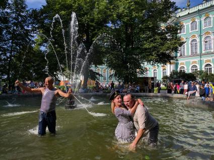 Санкт-Петербург. Десантники во время празднования Дня Воздушно-десантных войск.