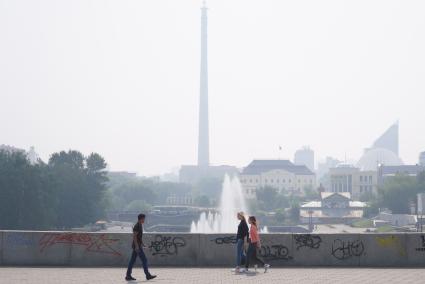 Екатеринбург. Смог над городом. Плотинка