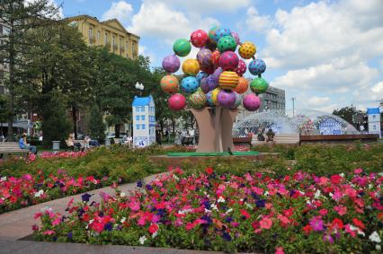 Москва. Ландшафтное оформление Тверского бульвара после реконструкции.