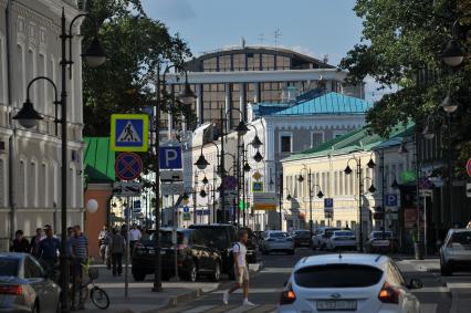 Москва. Пятницкая улица после реконструкции.