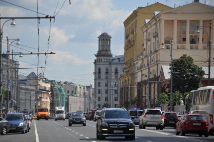 Москва.  Тверская улица после реконструкции.