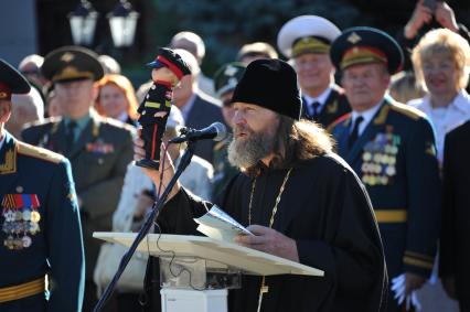 Москва. Путешественник Федор Конюхов поздравил воспитанников столичного Суворовского училища с Днем знаний.