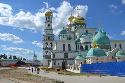 Московская область, г. Истра. Воскресенский Новоиерусалимский ставропигиальный мужской монастырь. Воскресенский собор.