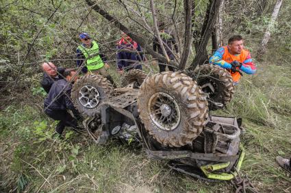 Челябинск. Всемирно известный трофи-рейд Rainforest Challenge прошел на  Урале.