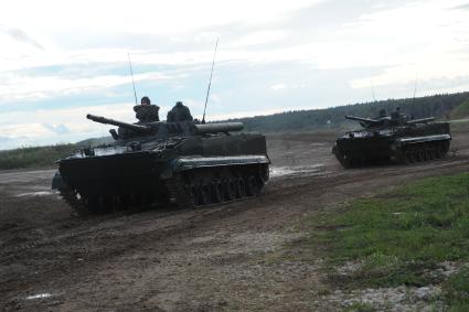 Московская область, д.Алабино. БМП-3  во время демонстрационного показа военной техники на полигоне Алабино на Международном военно-техническом форуме `АРМИЯ-2016`.