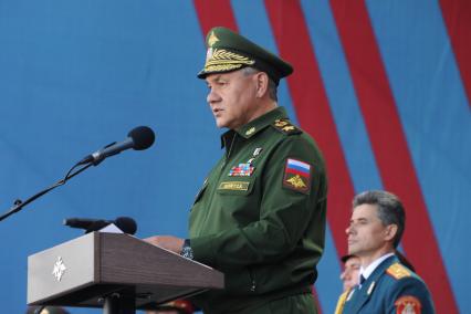 Московская область, г. Кубинка. Министр обороны РФ Сергей Шойгу на открытии Международного военно-технического форума `Армия-2016` в конгрессно-выставочном центре военно-патриотического парка культуры и отдыха Вооруженных сил РФ `Патриот`.