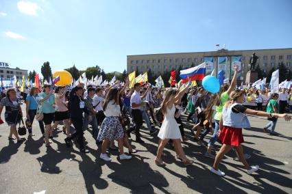 Ставрополь. Парад российского студенчества и посвящение в студенты прошли на площади Ленина.