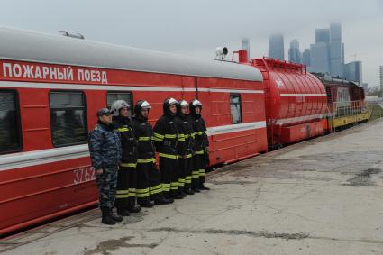 Москва. Городские учения МЧС и других экстренных служб.