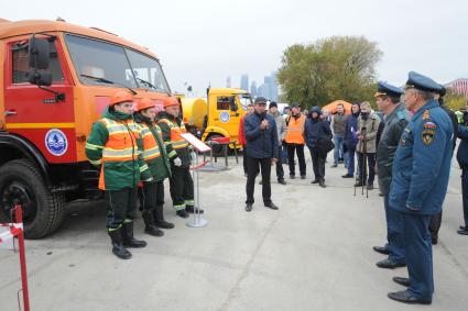 Москва. Городские учения МЧС и других экстренных служб.