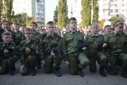 Ставрополь. Ученики кадетской школы имени генерала  Ермолова А.П.   во время торжественной церемонии  принятия   присяги .