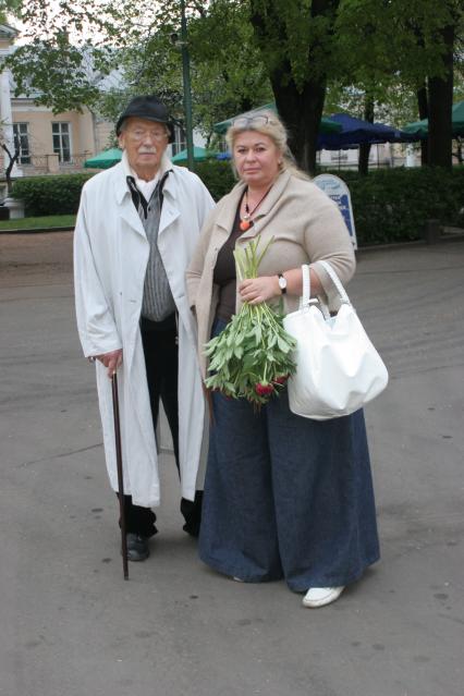 Диск 177. писатель Сергей Михалков с супругой Юлией Субботиной