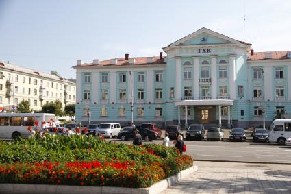 Железногорск. Главный корпус горно-химического комбината (ГХК) на улице Ленина.