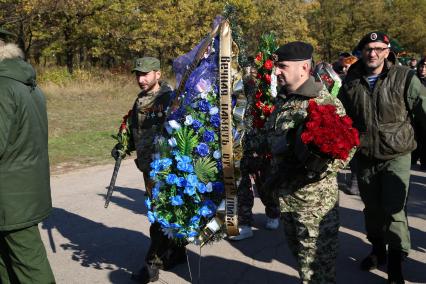 Украина, Донецк. Похороны командира батальона `Спарта` Арсена Павлова (Моторолы).