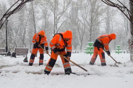 Самара. Уборка снега.