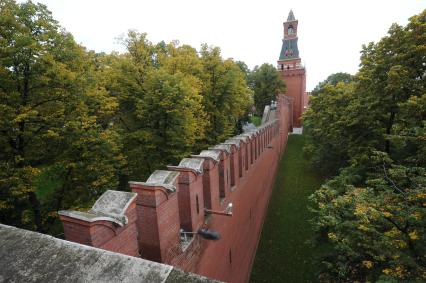 Москва. Вид на Набатную башню с Кремлевской стены.