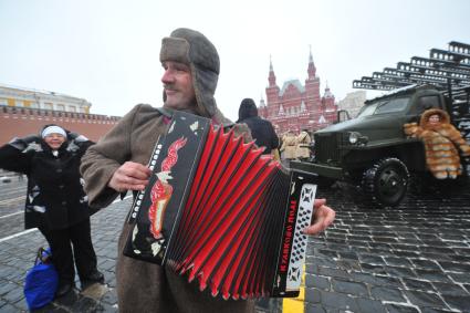 Москва. Участник торжественного марша, посвященного 75-й годовщине военного парада 1941 года на Красной площади.