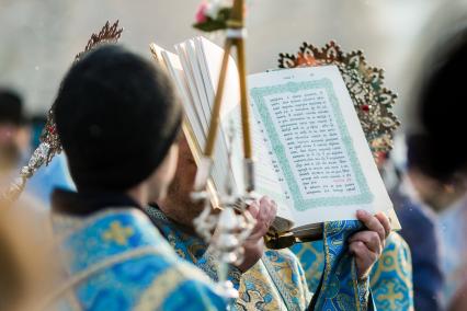 Челябинск. Крестный ход в честь праздника иконы Казанской Божьей Матери.