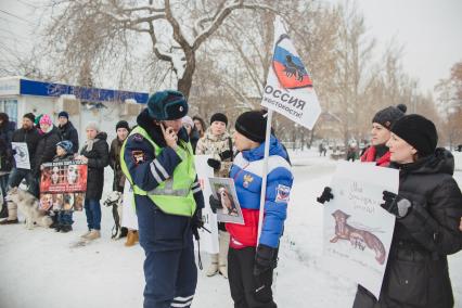 Челябинск.   Участники  Всероссийской акции против живодеров.