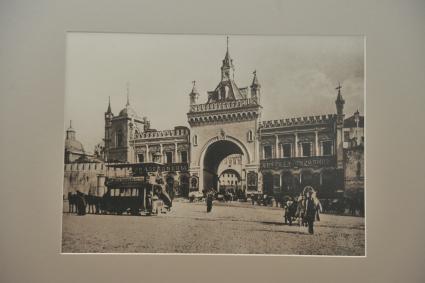 Москва. Фотография   Арки Третьяковского проезда 1900 г.   из фондов    Музейного объединения ` Музеи Москвы`.