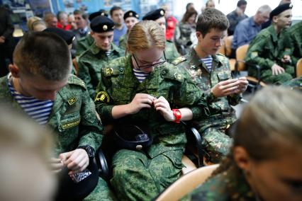 Ставрополь. Школьники кадетской школы им. генерала Ермолова вступили в ряды `Юнармии`.