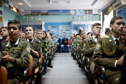 Ставрополь. Военно-патриотическое движение `Юнармия` приняло ставропольских школьников в свои ряды.
