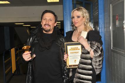 Москва. Певец Стас Михайлов с супругой Инной на церемонии вручения ежегодной национальной премии в области музыки `Золотой граммофон` в СК `Олимпийский`.