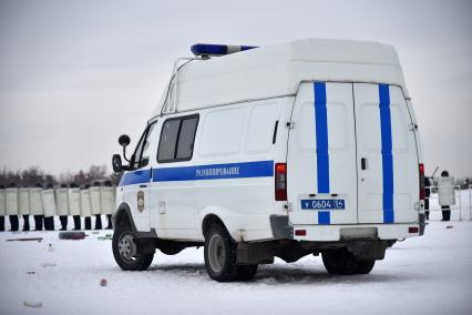 Новосибирск. На территории закрытого аэропорта Северный прошли учения войск Росгвардии Сибирского федерального округа в рамках подготовки к  Чемпионату мира по футболу 2018.