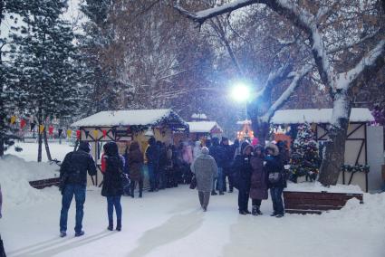 Екатеринбург. На ярмарке \'Европейское рождество\' в Литературном квартале