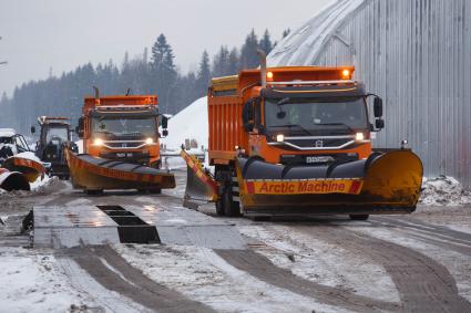 Санкт-Петербург. Уборка дорог в городе.