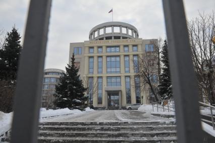 Москва. Вид на здание Московского городского суда.