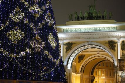 Санкт-Петербург. Новогодняя ель на Дворцовой площади