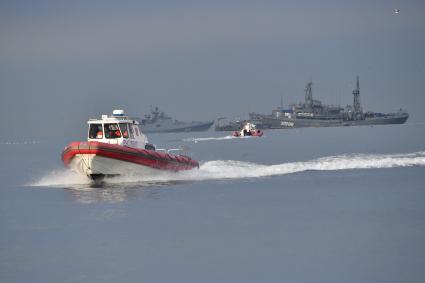 Сочи. Поисковые работы у побережья Черного моря, где потерпел крушение самолет Ту-154 Минобороны РФ.