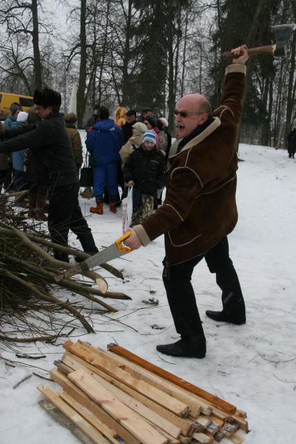 Диск132. 14-ый Российский кинофестиваль ЛИТЕРАТУРА И КИНО. Гатчина. 2008. На снимке: актер Александр Тютин