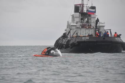 Сочи. Поисковые работы у побережья Черного моря, где потерпел крушение самолет Ту-154 Минобороны РФ.