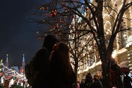 Москва. Новогодняя ГУМ-Ярмарка на Красной площади.