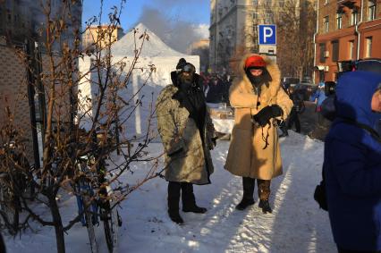 Москва.  Участники Второго зимнего Московского Велопарада   перед началом заезда.