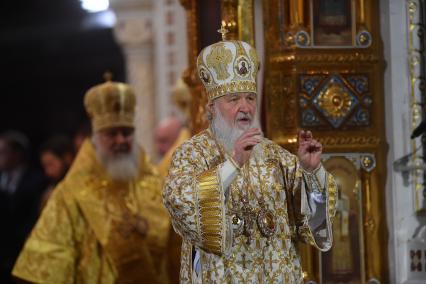 Москва. Патриарх Московский и всея Руси Кирилл на Рождественском богослужении в храме Христа Спасителя.