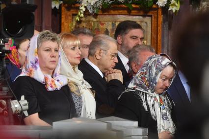 Москва. Писатель-юморист,народный артист РФ Евгений Петросян на Рождественском богослужении в храме Христа Спасителя.