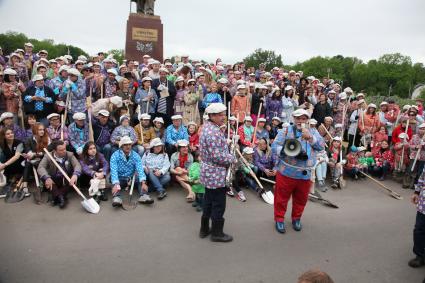 Диск 187. председатель наблюдательного совета группы компаний Bosco di Ciliegi Михаил Куснирович и  музыкант Игорь Бутман