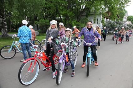 Диск 187. продюсер Дарья Михалкова с дочерью Натальей и Татьяна Михалкова