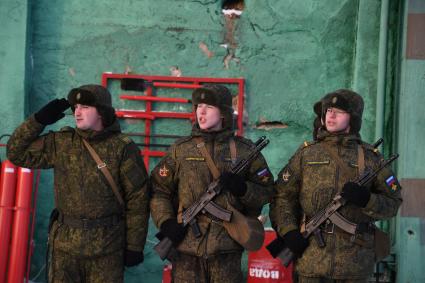 Подольск, Московская область. В Подмосковье поставили на боевое дежурство полк зенитно-ракетных систем С-400 `Триумф`.